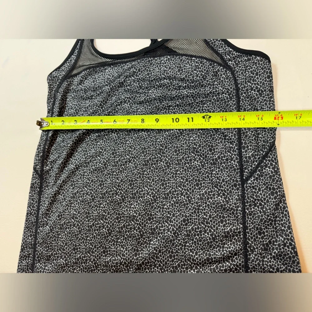 Nike Dri-Fit Racerback tank women’s small black pattern (bin W)